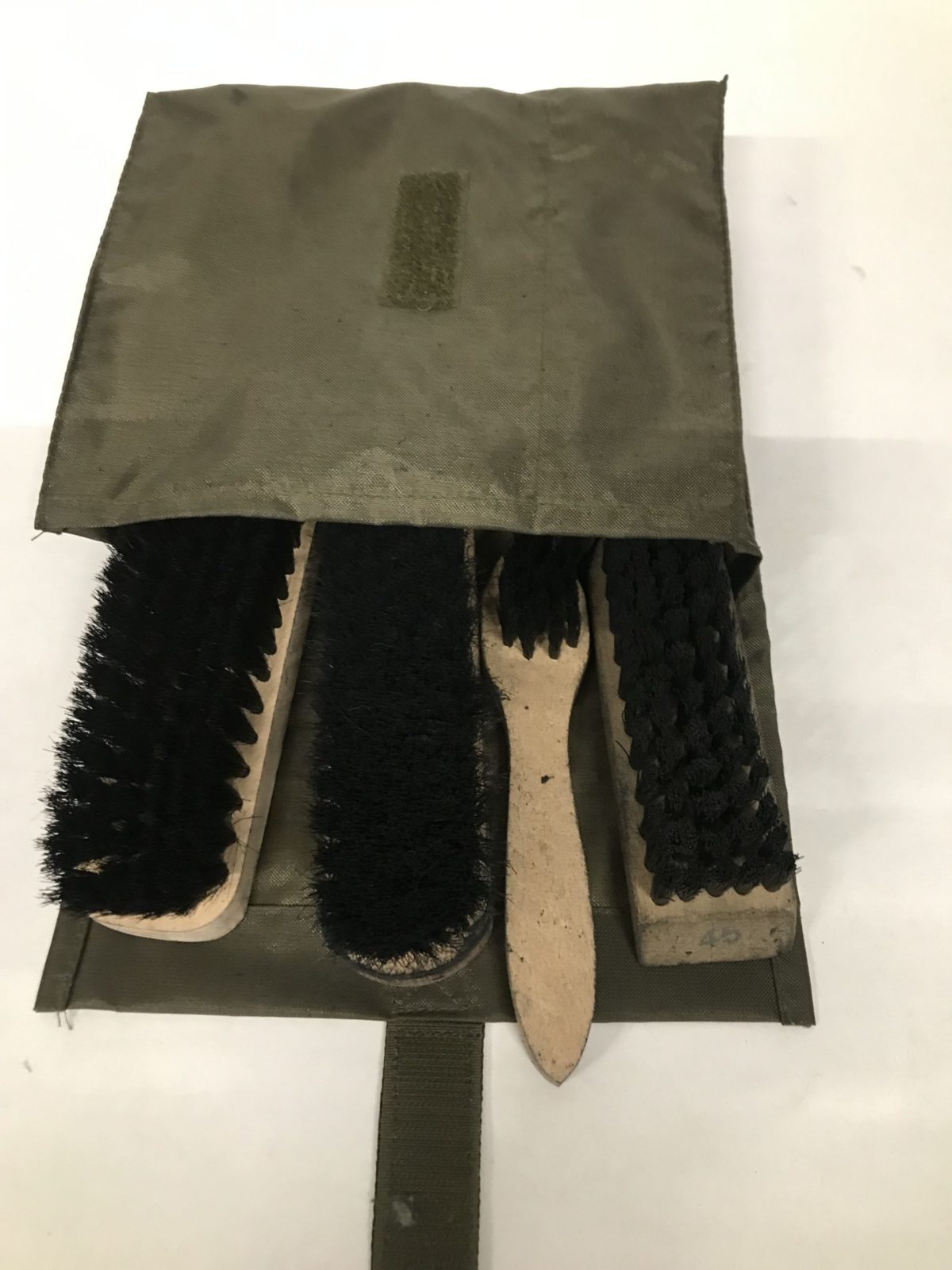German Army Shoe Cleaning Kit - Image 2