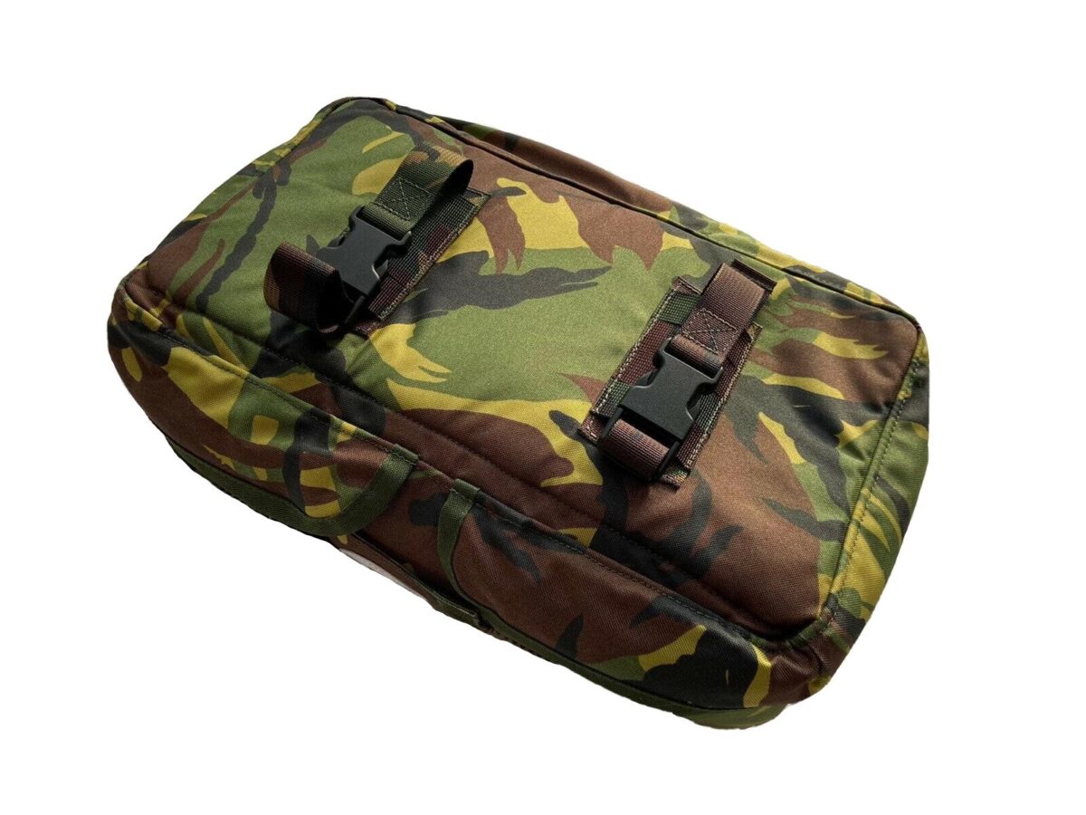 Dutch Army Medical Side Pouch Woodland - Image 1