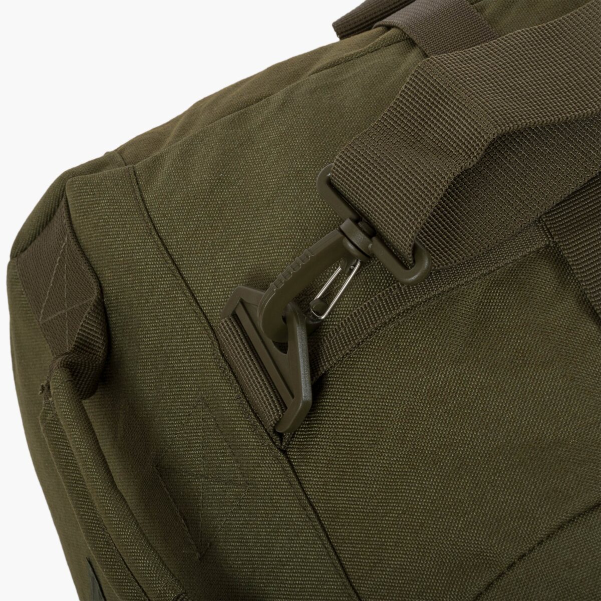 Highlander® Loader 100L Holdall - Image 6
